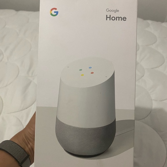 Google Home with Google Assistant - BRAND NEW - Picture 3 of 5